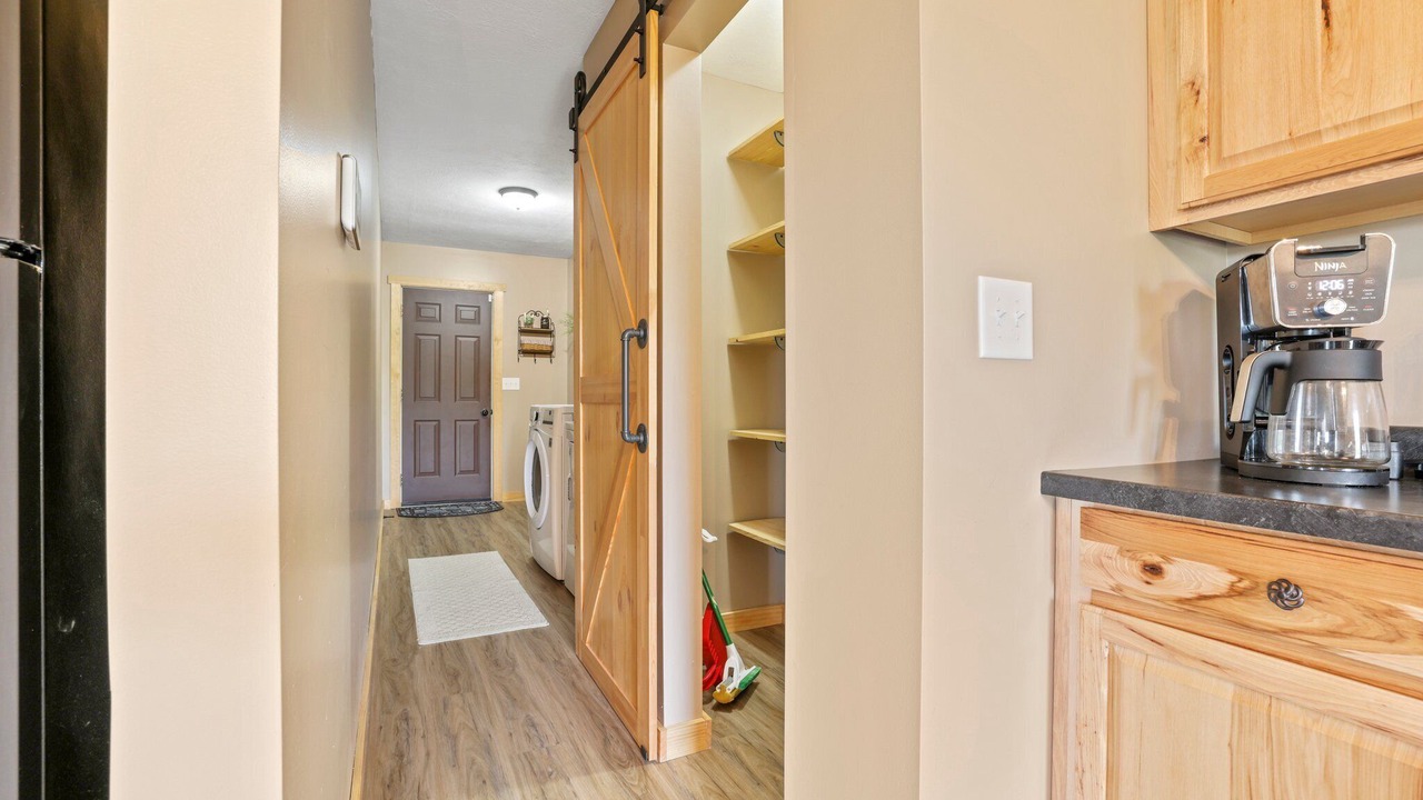 Photo of Others in McArthur