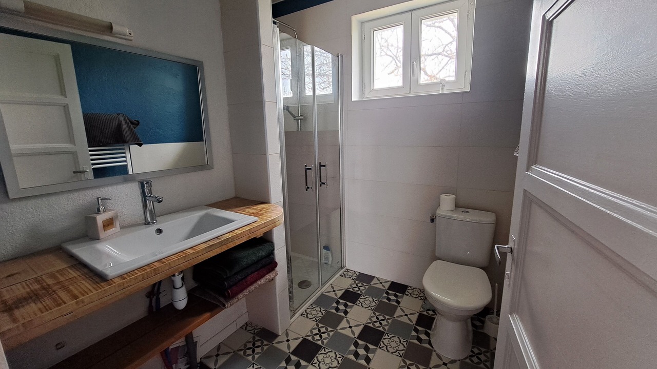 Photo of Bathroom in Issarles