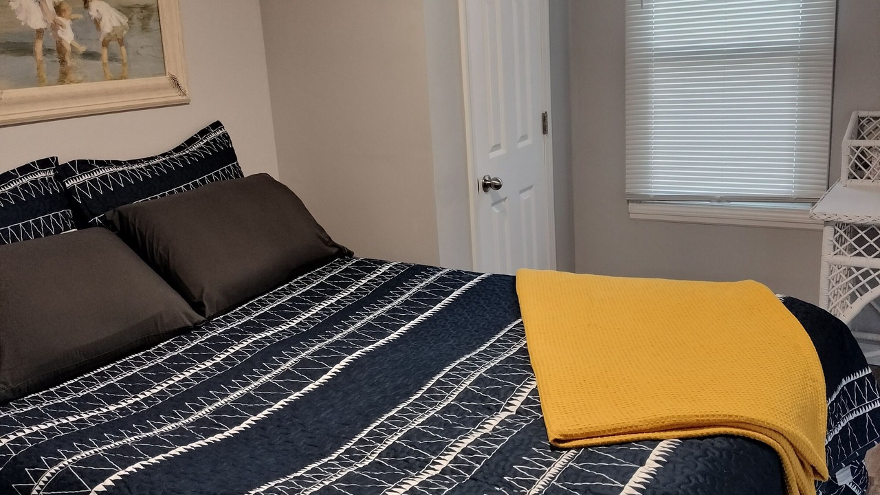 Photo of Bedroom in Clear Lake