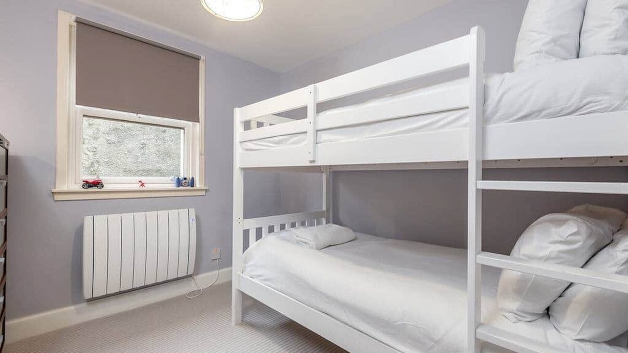 Photo of Bedroom in Leven