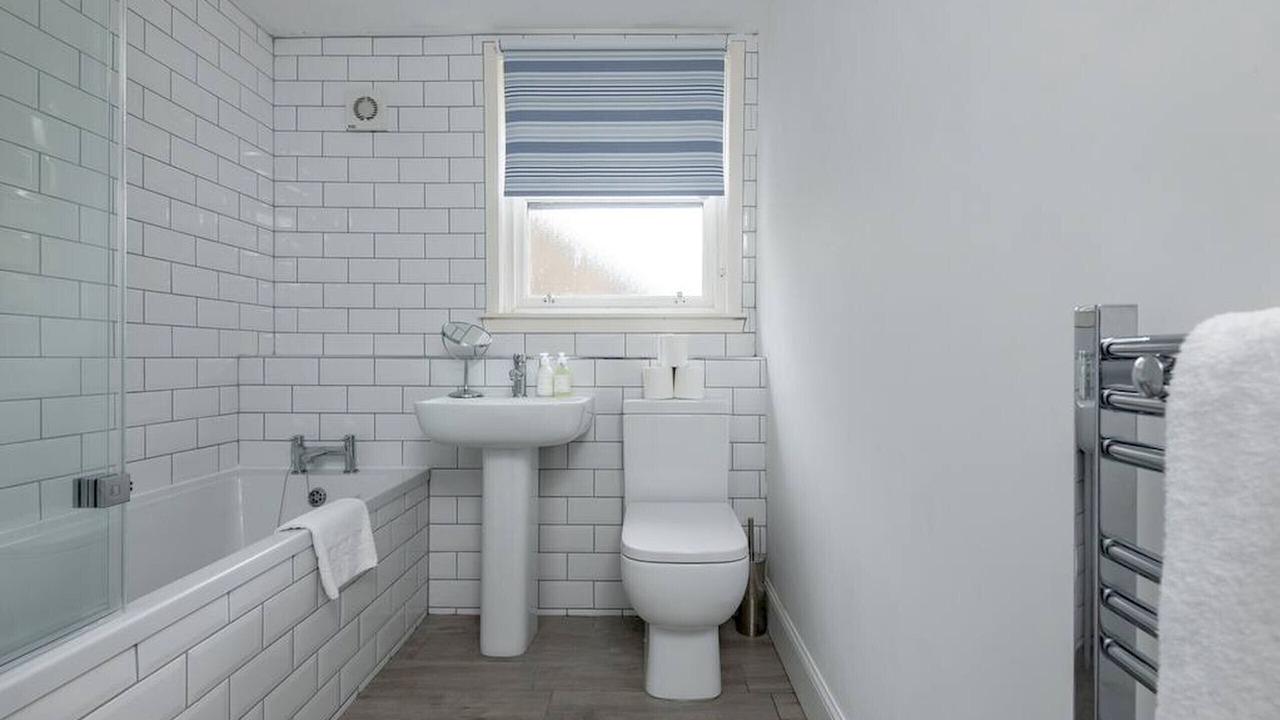 Photo of Bathroom in Leven