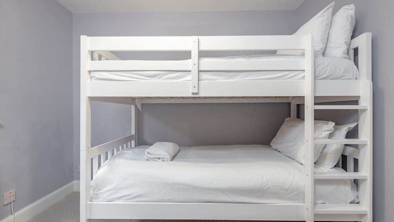 Photo of Bedroom in Leven