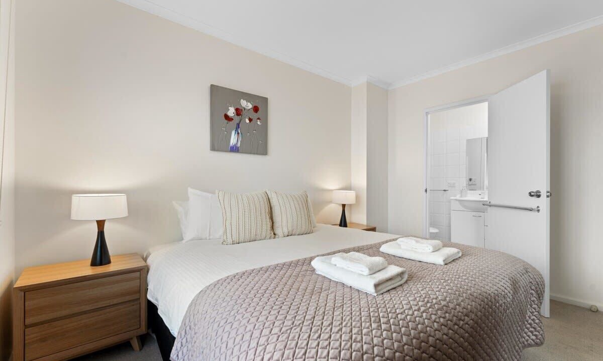 Photo of Bedroom in Adelaide Central Business District