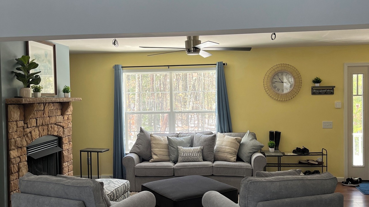 Photo of Livingroom in Gilford