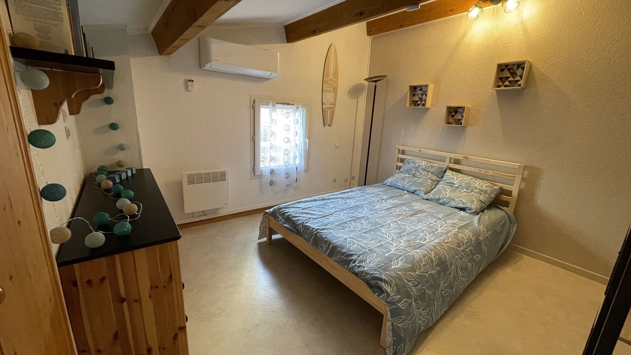 Photo of Bedroom in Portiragnes-Plage
