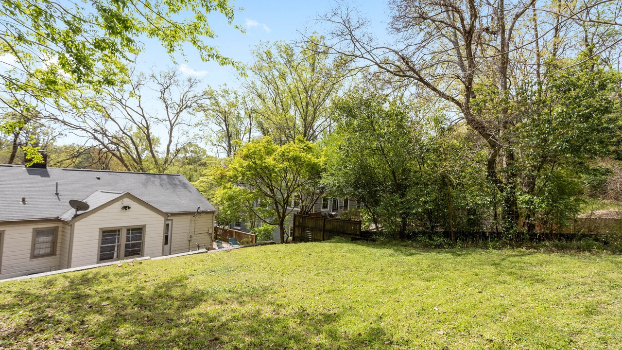 Photo of Outdoor in Redmont Park