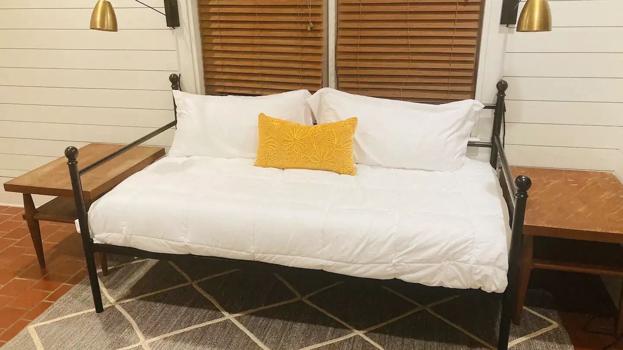 Photo of Bedroom in Redmont Park