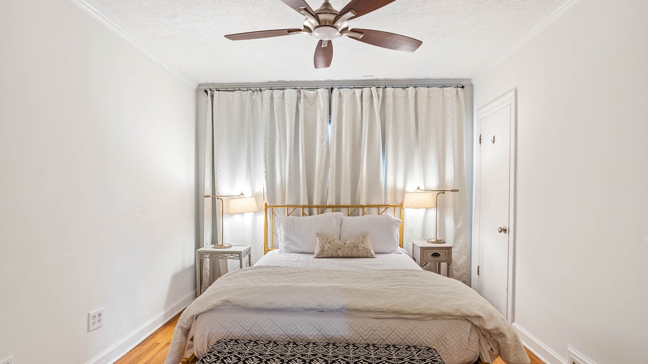 Photo of Bedroom in Redmont Park