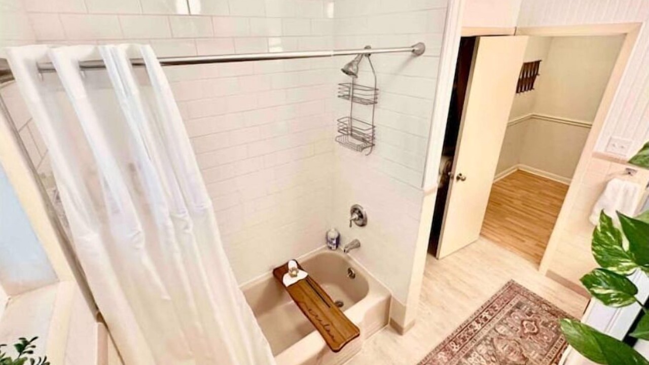 Photo of Bathroom in Hattiesburg