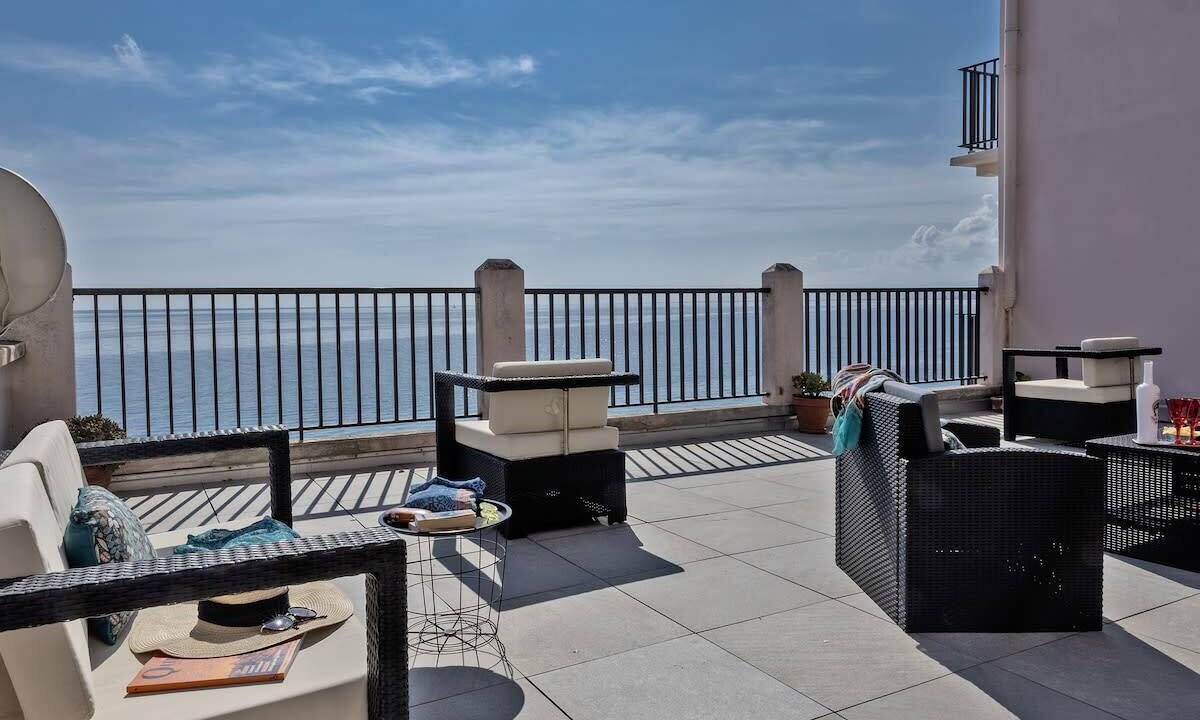 Photo of Patio Balcony in Erbalunga