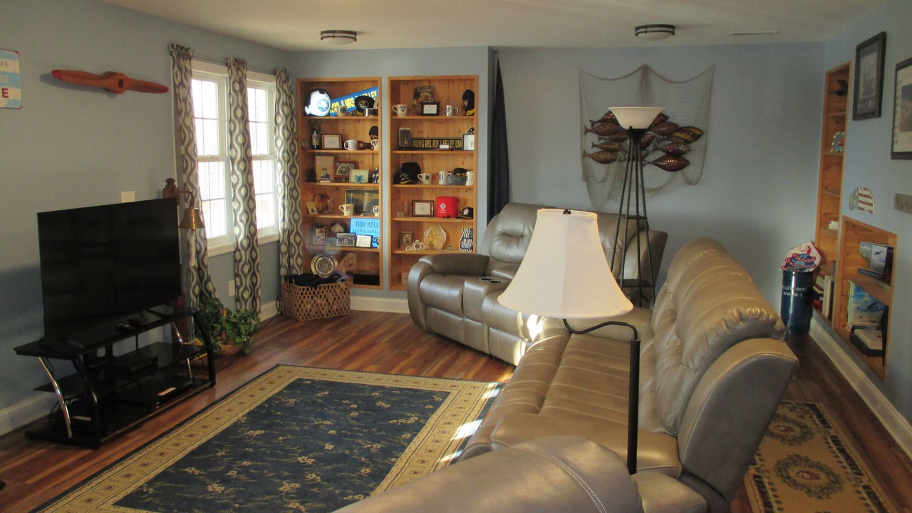 Photo of Livingroom in Pittsville