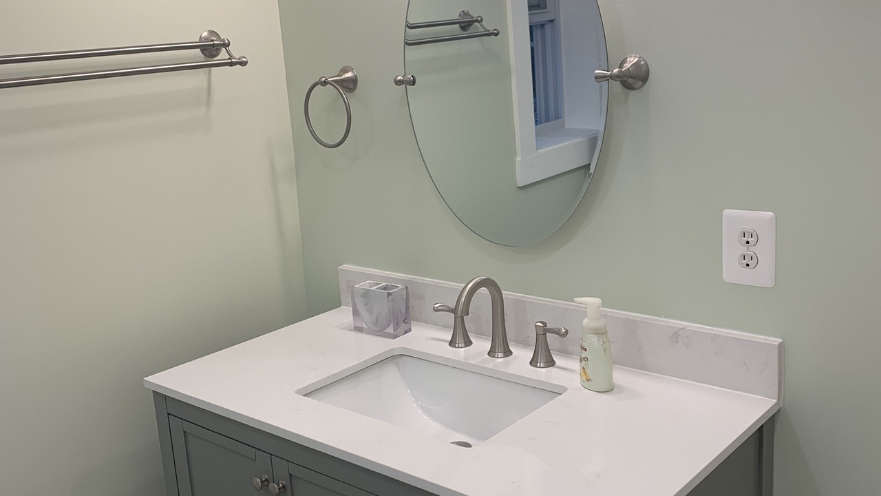 Photo of Bathroom in Valley Lee