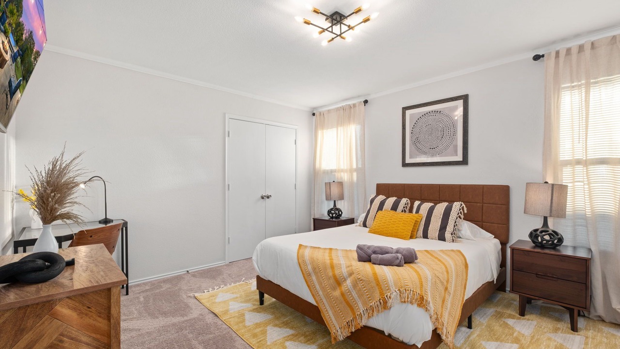 Photo of Bedroom in Grand Prairie