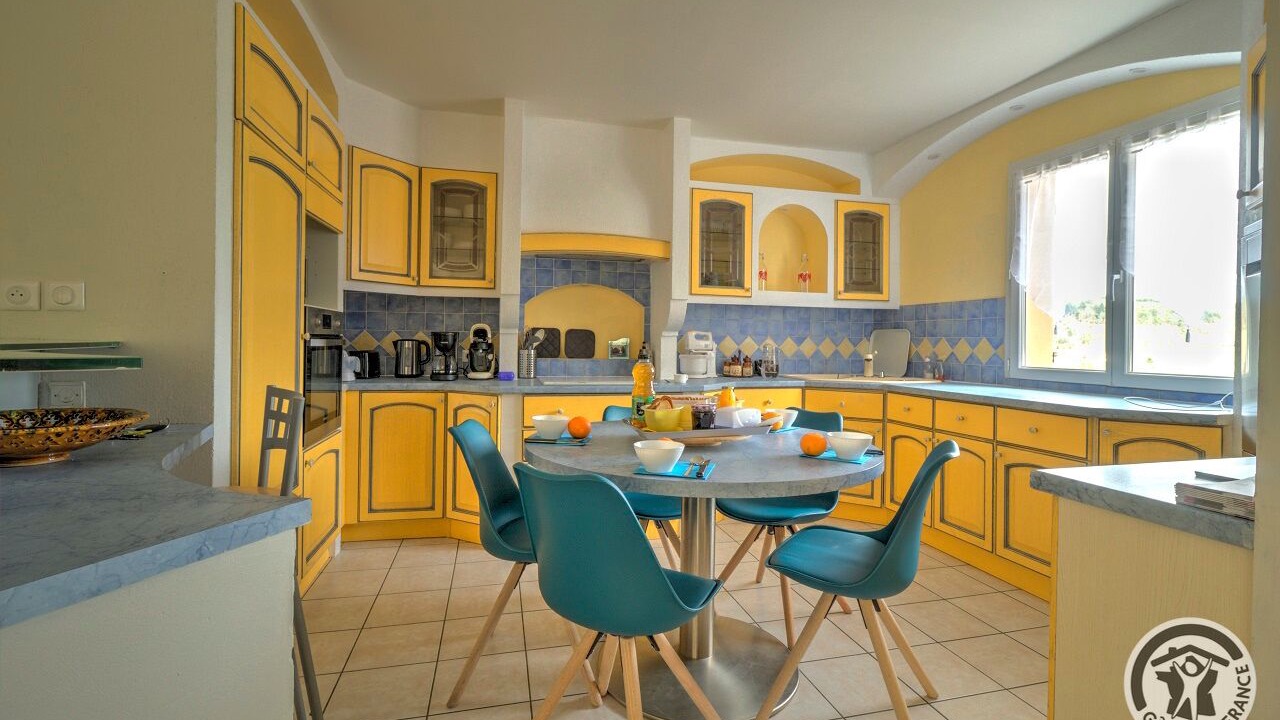 Photo of Others in Duerne