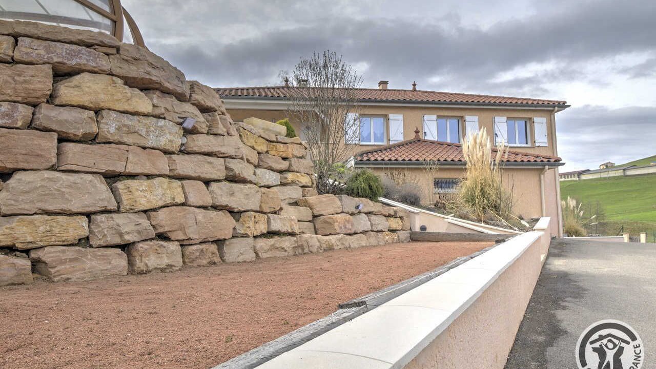 Photo of Outdoor in Duerne