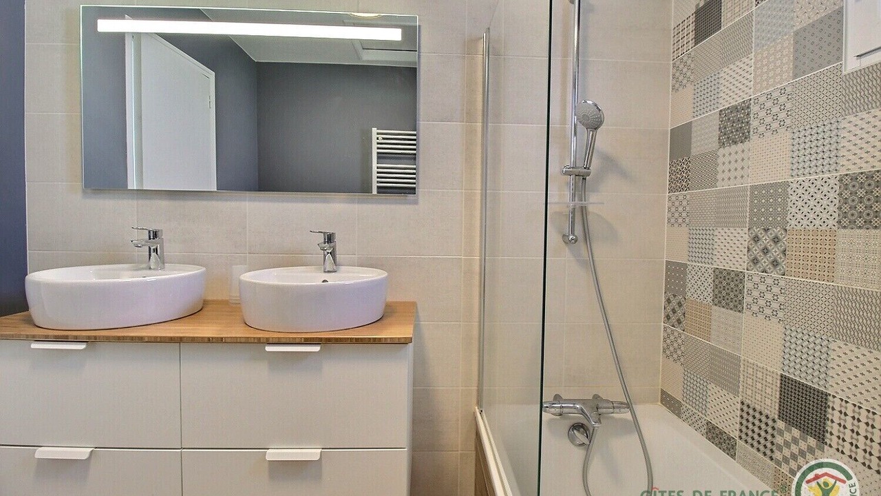Photo of Bathroom in Binic