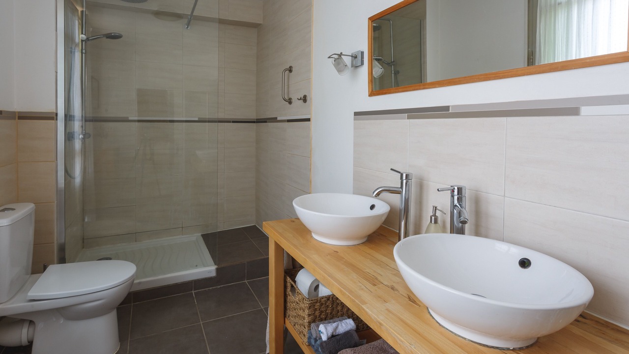Photo of Bathroom in Pouzolles