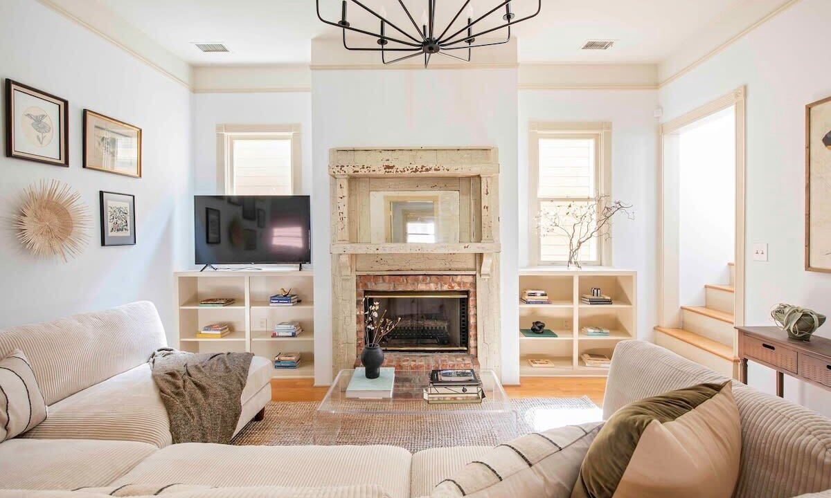 Photo of Livingroom in Cabbagetown