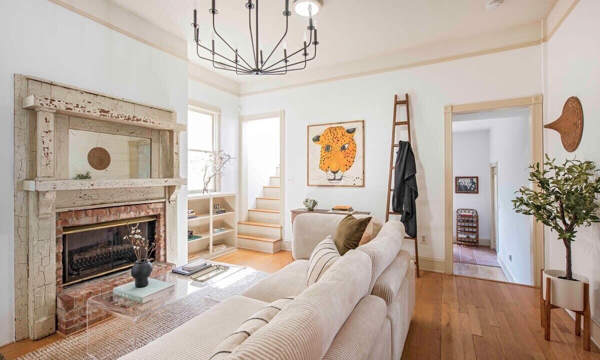 Photo of Livingroom in Cabbagetown