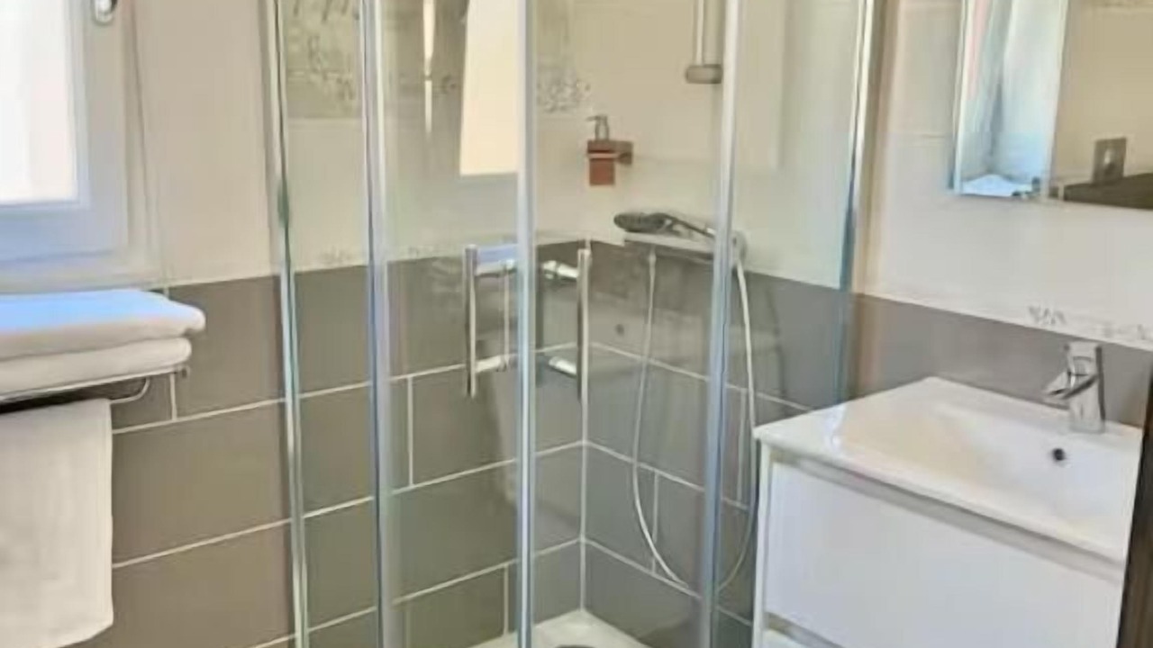 Photo of Bathroom in Mers-les-Bains
