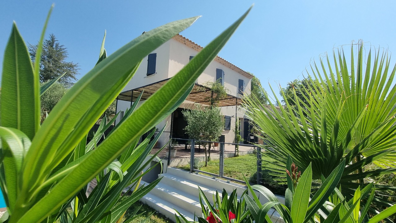 Photo of Outdoor in Lagnes