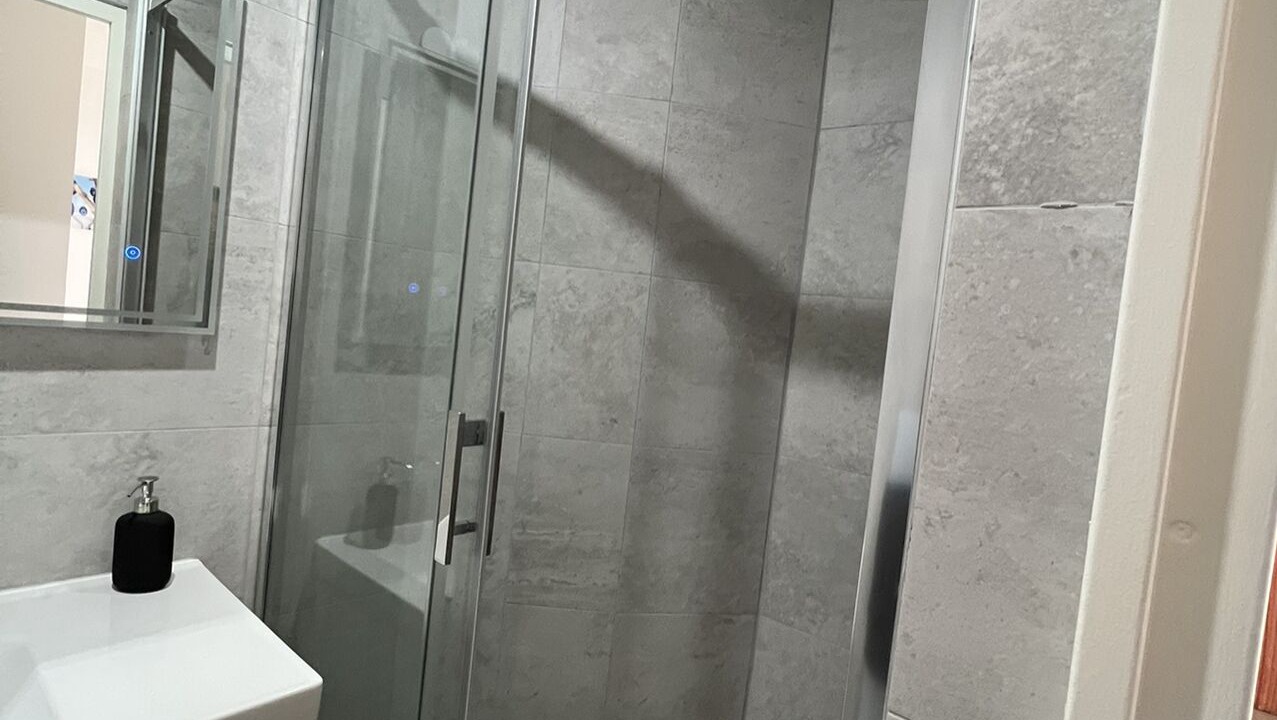 Photo of Bathroom in Cusset