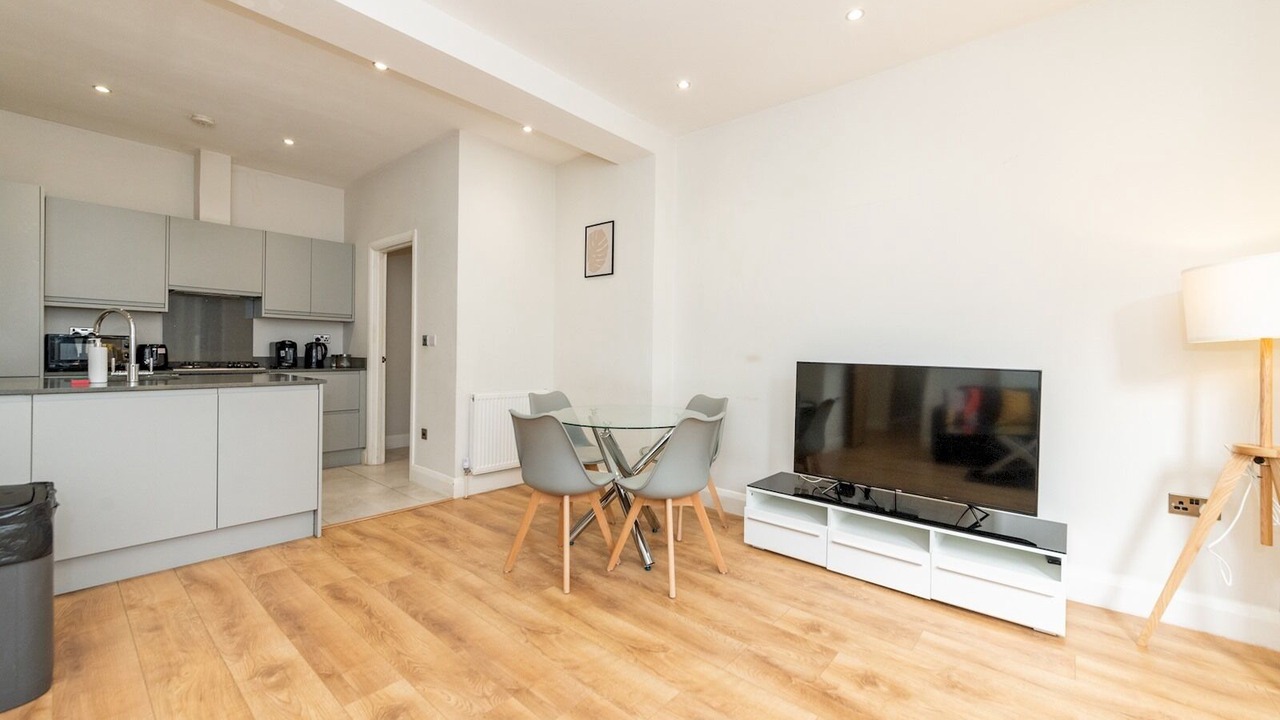 Photo of Others in Reading