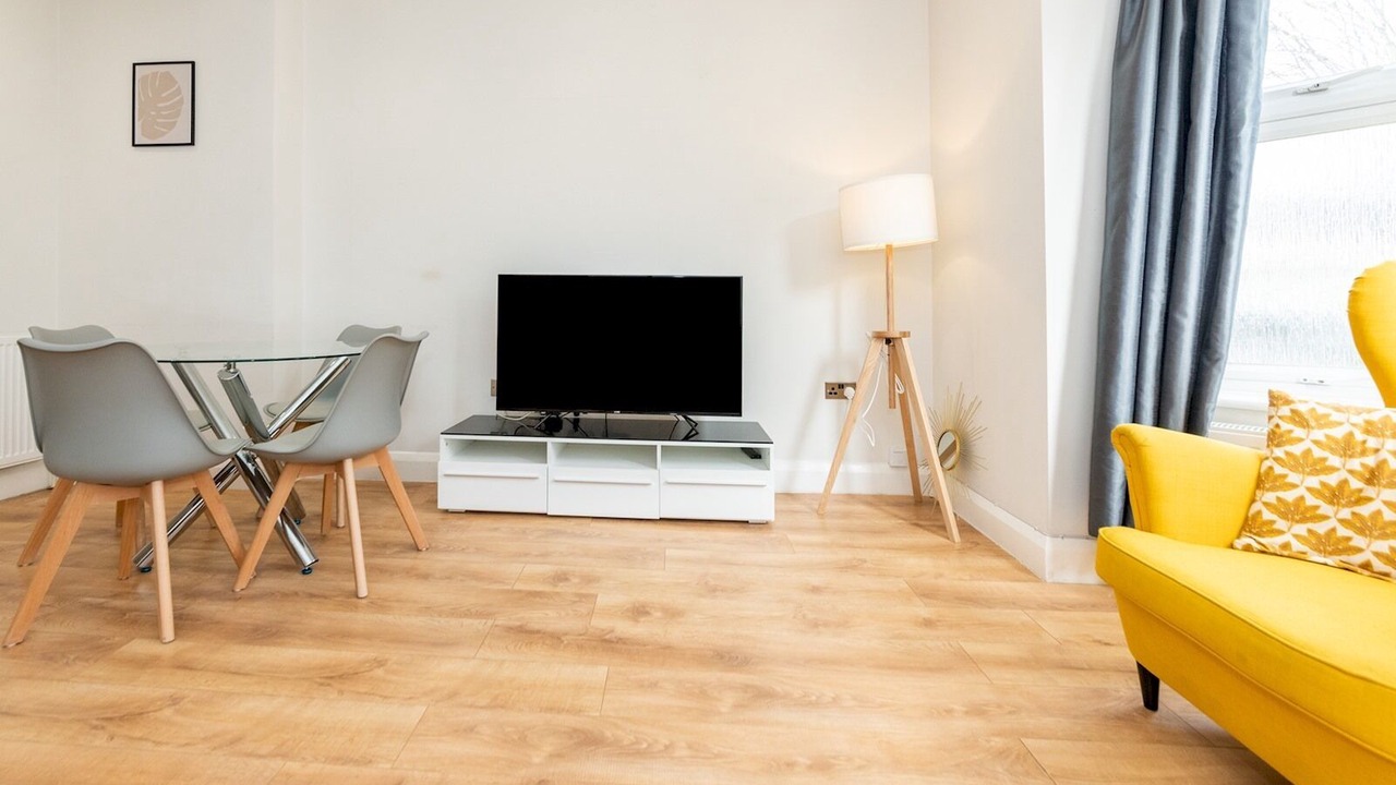 Photo of Livingroom in Reading