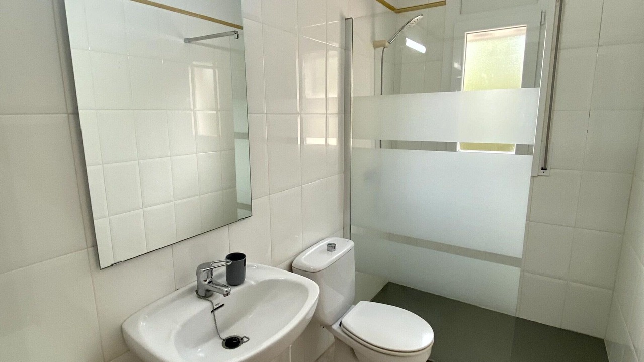 Photo of Bathroom in Calafat