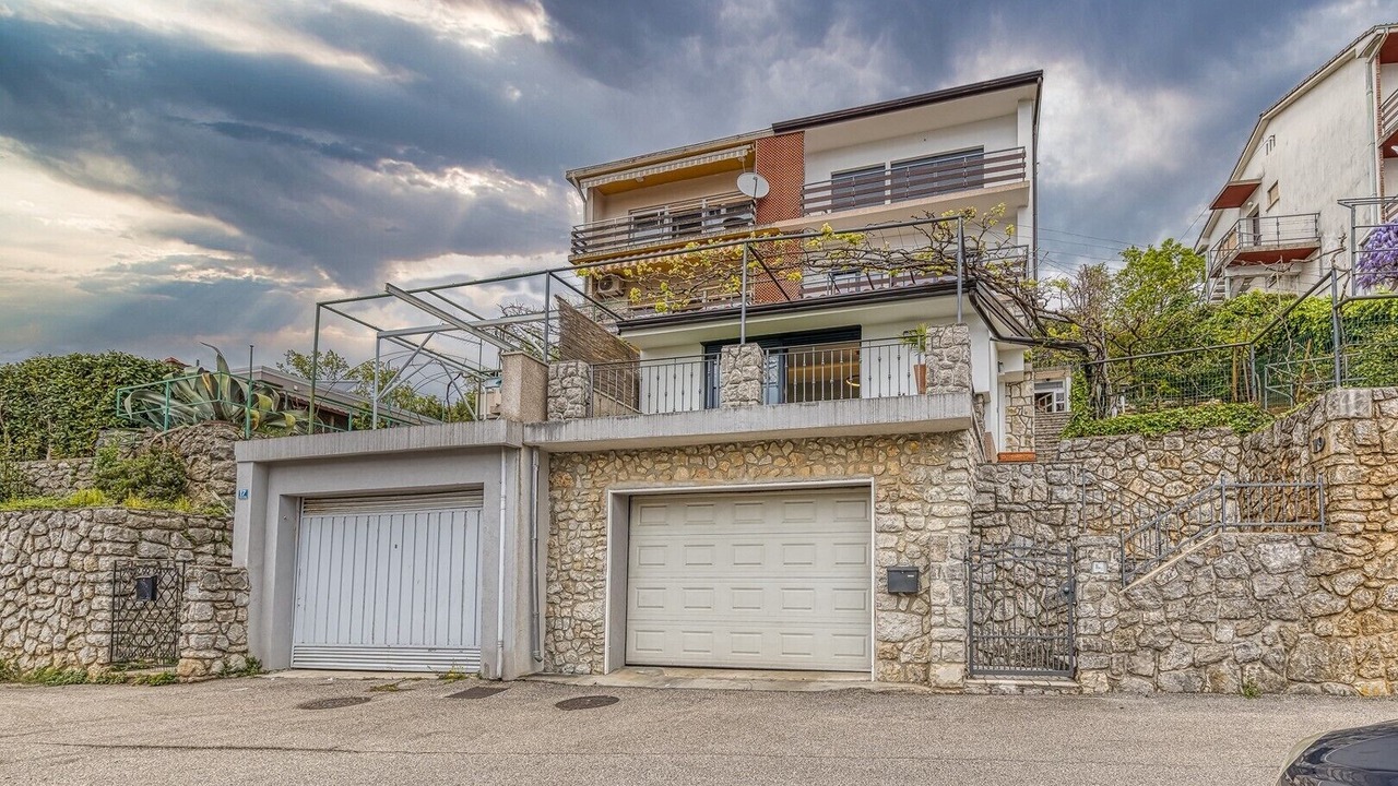 Photo of Outdoor in Rubesi