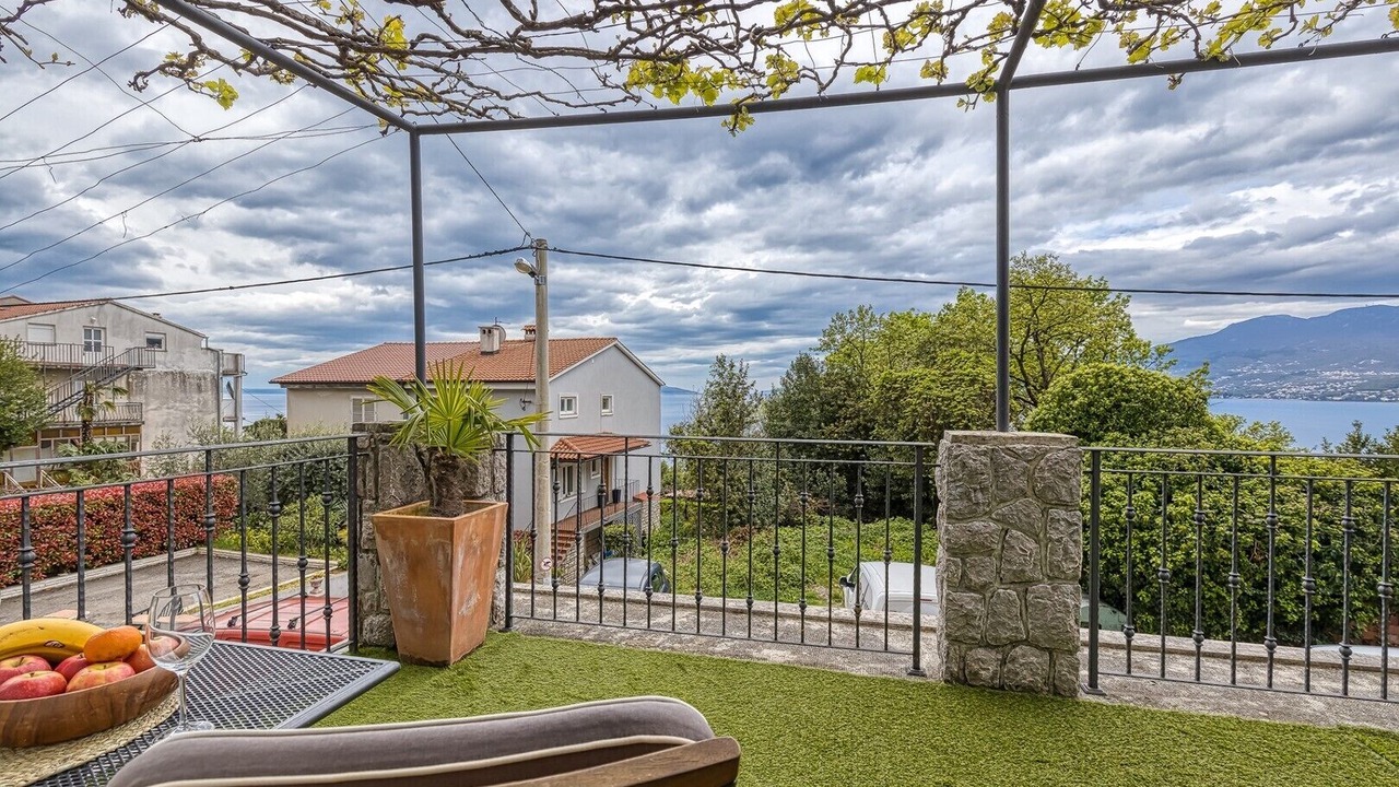 Photo of Patio Balcony in Rubesi