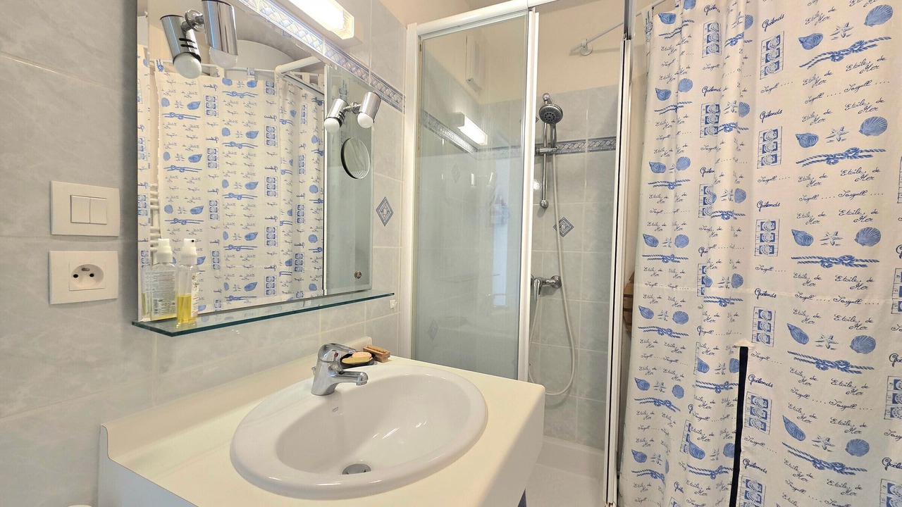 Photo of Bathroom in Saint-Brevin-les-Pins