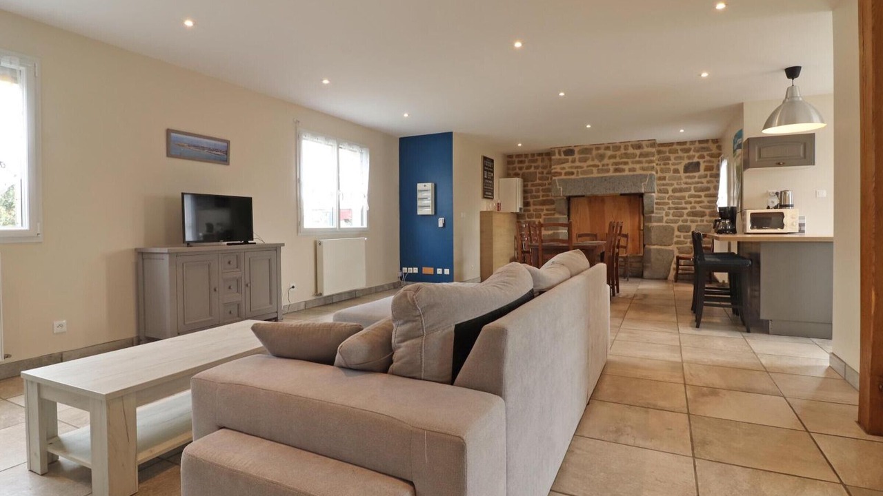 Photo of Livingroom in Sainte-Opportune