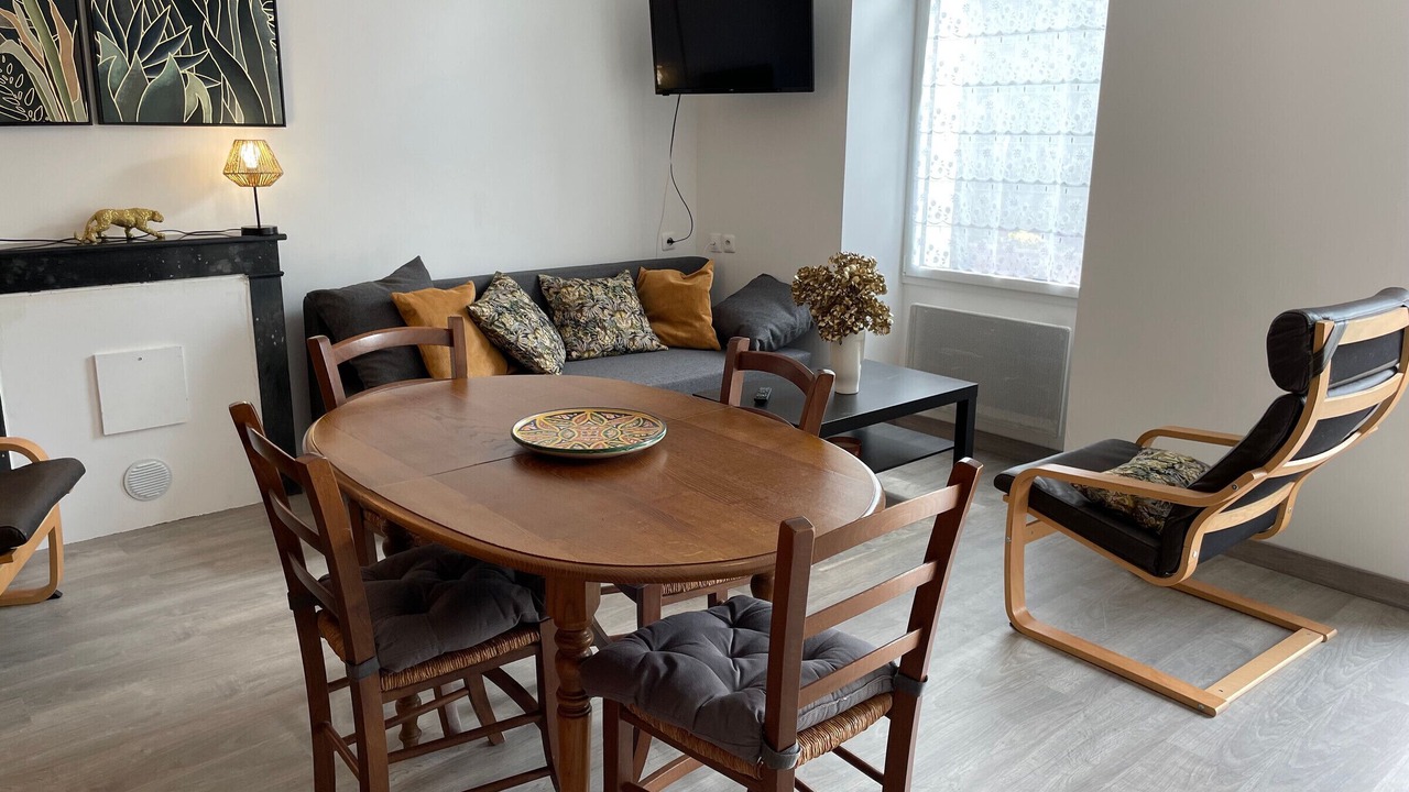 Photo of Others in Mezieres-sur-Ponthouin