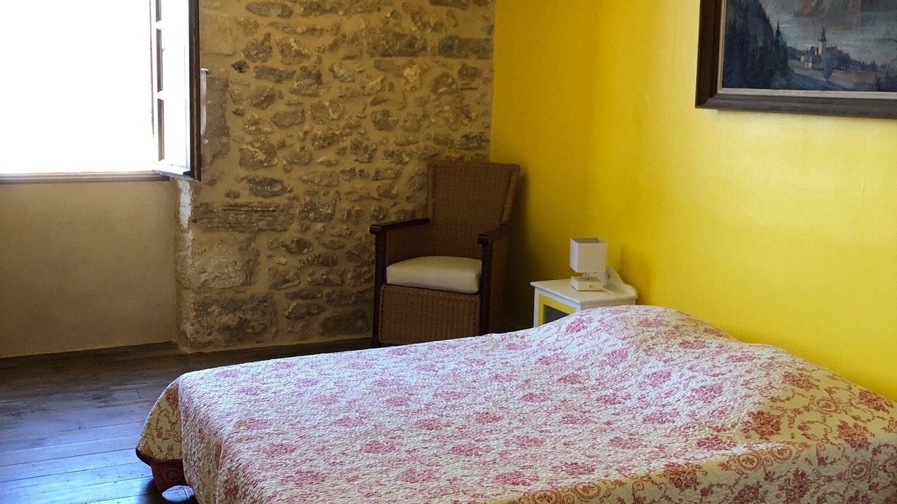 Photo of Bedroom in Domme