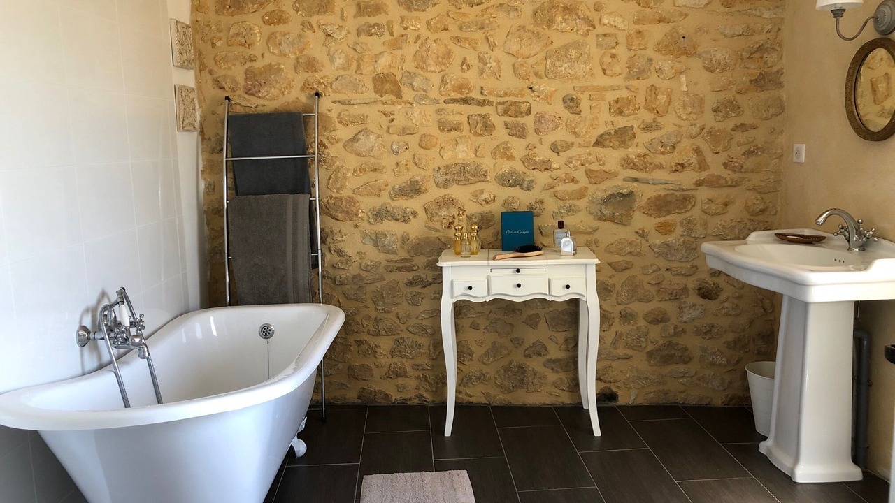 Photo of Bathroom in Domme