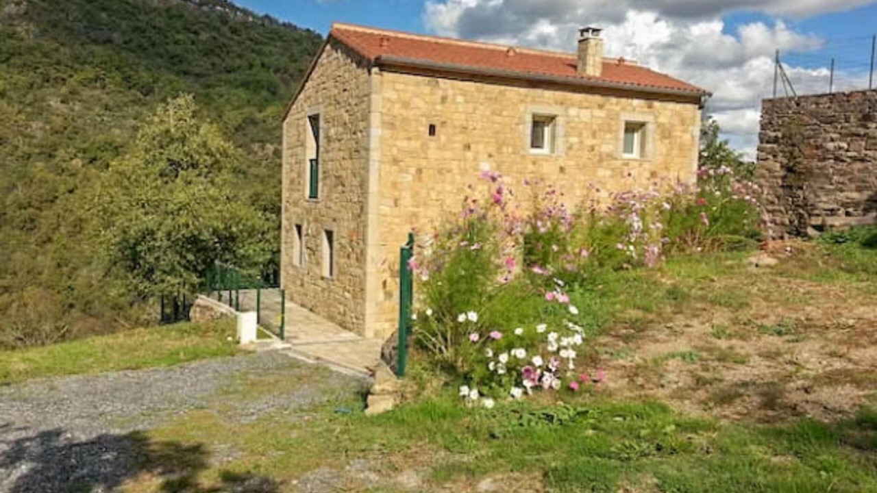 Photo of Outdoor in Montclar