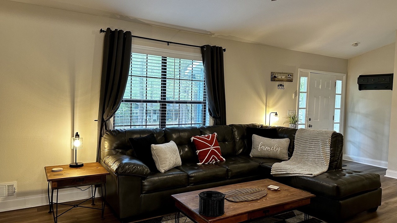 Photo of Livingroom in Alpharetta