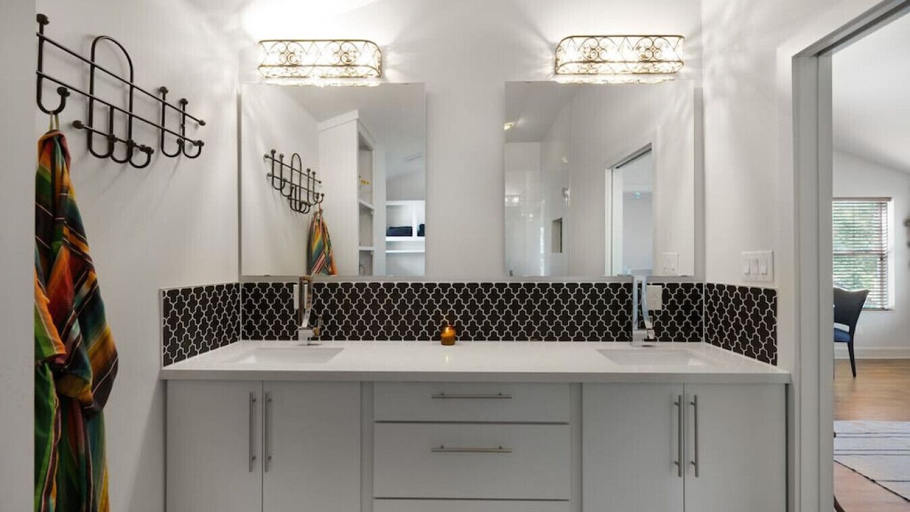 Photo of Bathroom in Brentwood