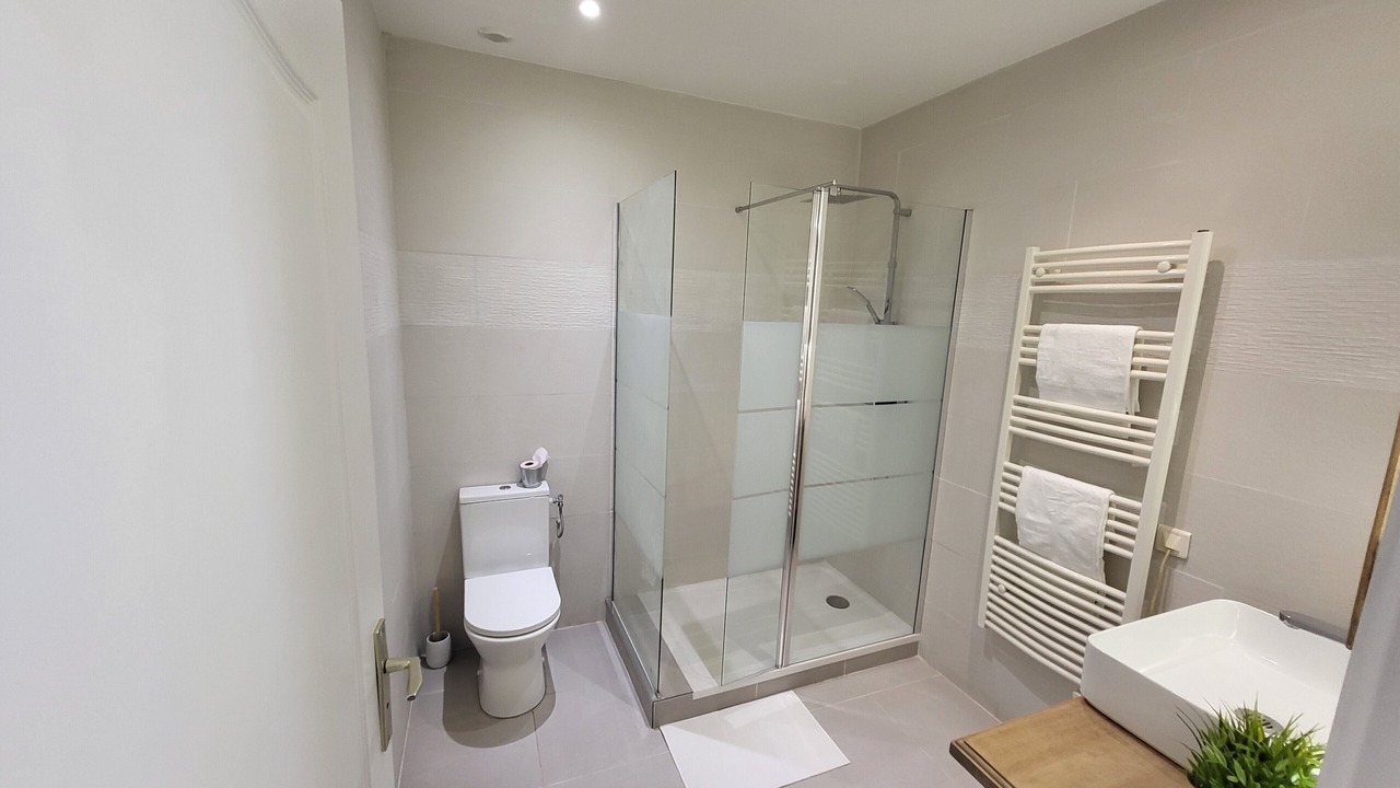 Photo of Bathroom in Saleilles