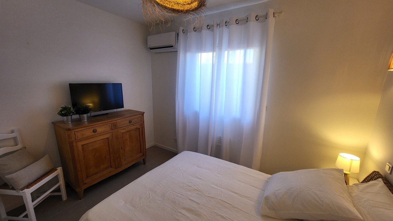 Photo of Bedroom in Saleilles