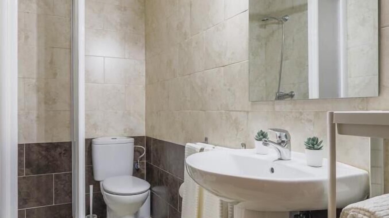 Photo of Bathroom in Alcala Del Rio