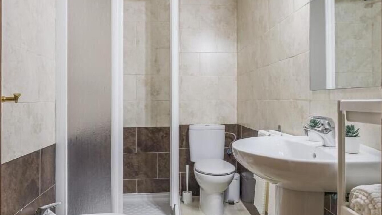 Photo of Bathroom in Alcala Del Rio