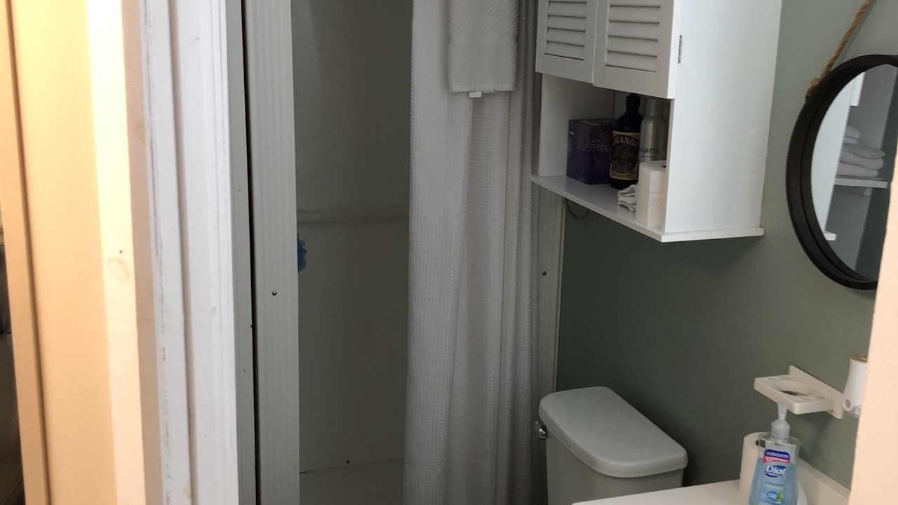Photo of Bathroom in Astor