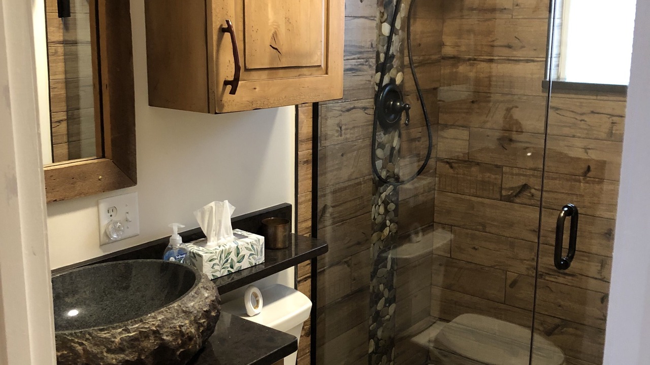 Photo of Bathroom in Astor