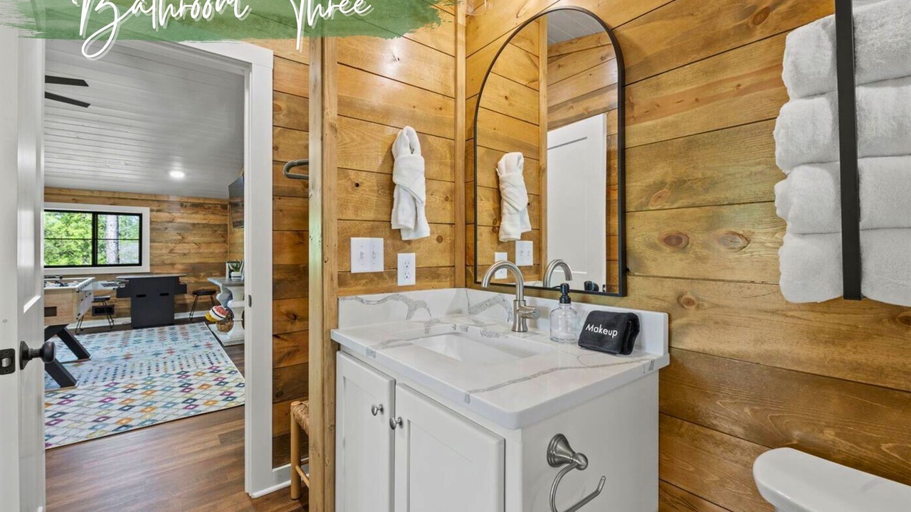 Photo of Bathroom in Broken Bow