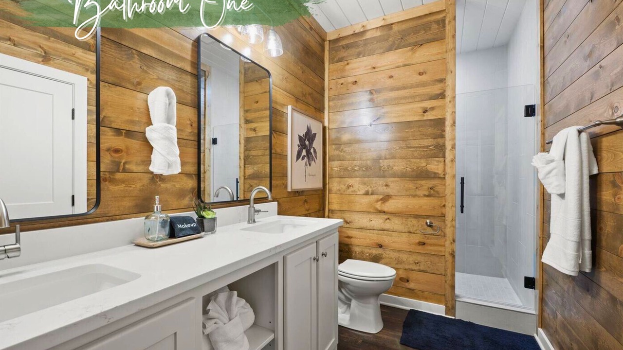 Photo of Bathroom in Broken Bow