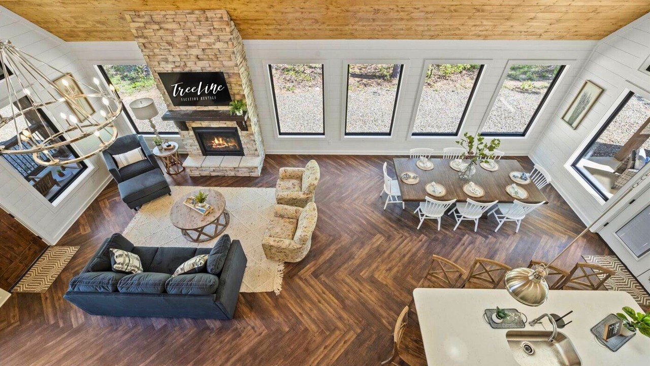Photo of Livingroom in Broken Bow