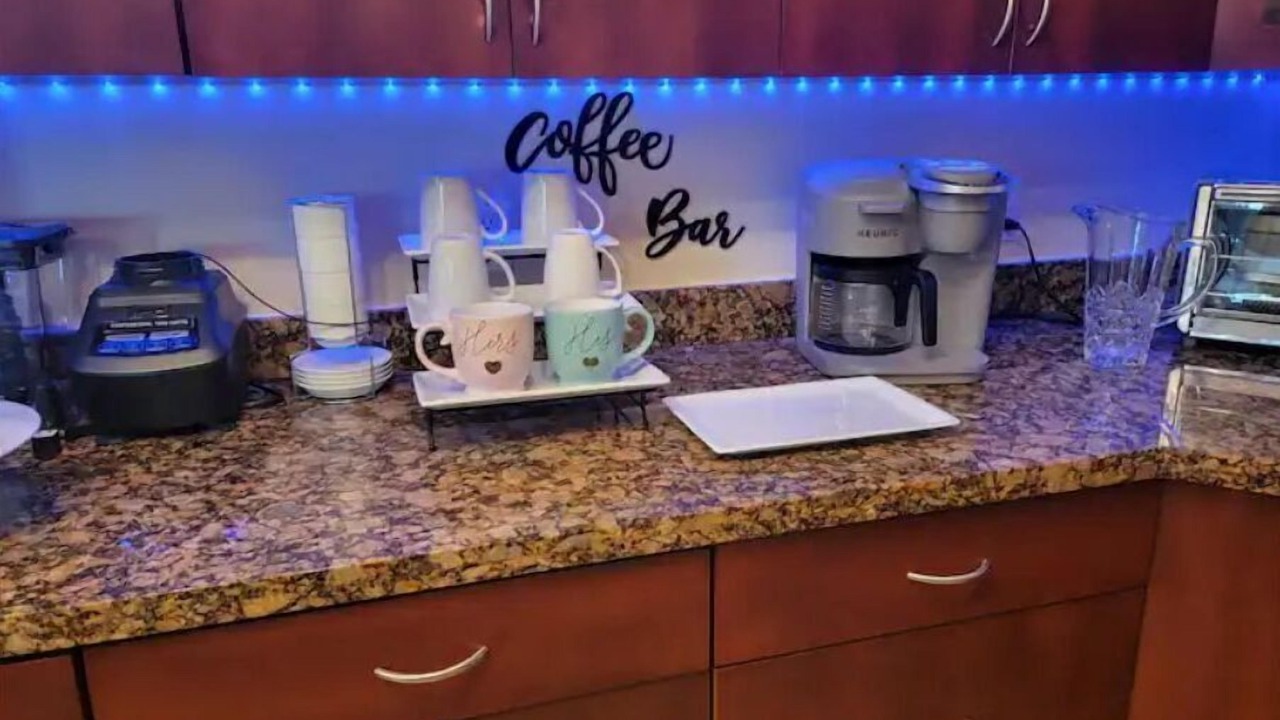 Photo of Kitchen in Lake Worth Corridor