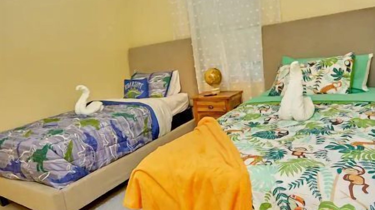 Photo of Bedroom in Lake Worth Corridor